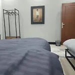 Elegant Luxury Apartment In Jeddah Near Airport